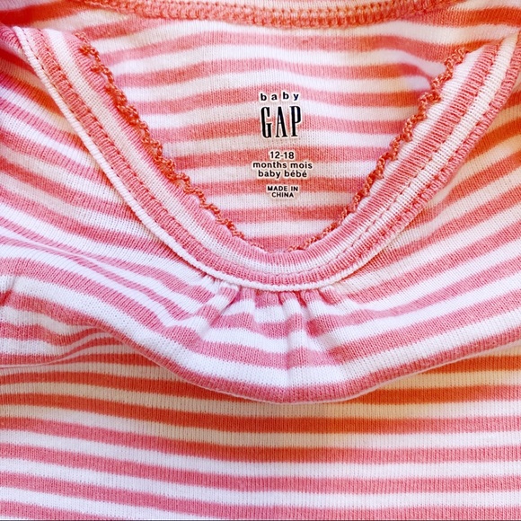 Lot of 2 Baby Gap 12-18M Short-Sleeve Onesies - Gray w/ Pink Ladybug & Stripe - Picture 7 of 8